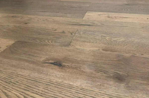 Reclaimed Engineered Heartland Oak Factory Finish